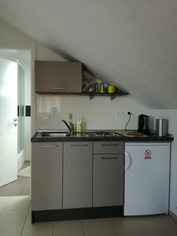 Apartment Juric โตรกีร์ ภายนอก รูปภาพ