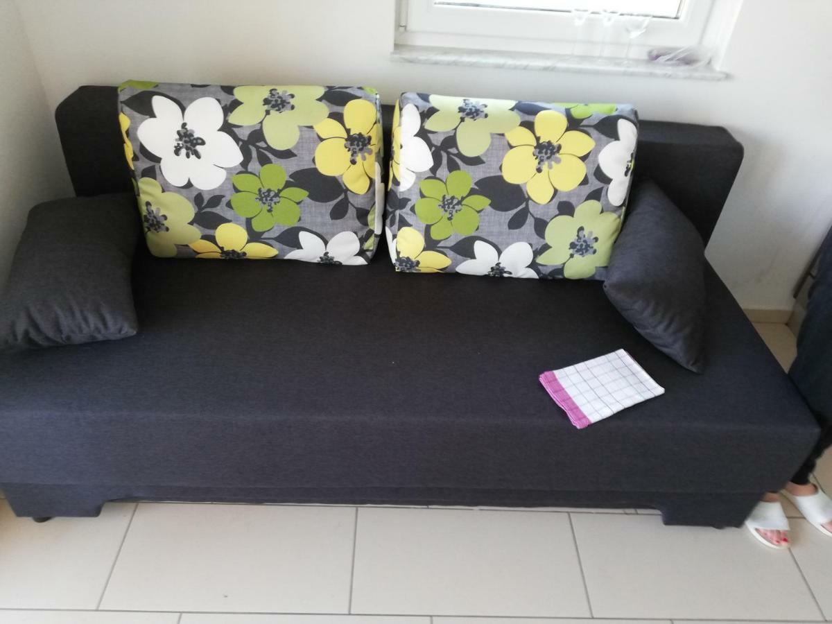 Apartment Juric โตรกีร์ ภายนอก รูปภาพ