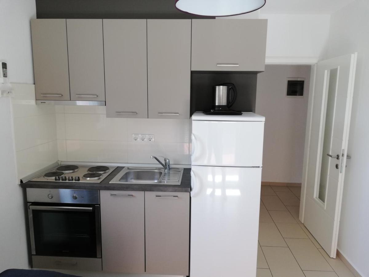 Apartment Juric โตรกีร์ ภายนอก รูปภาพ
