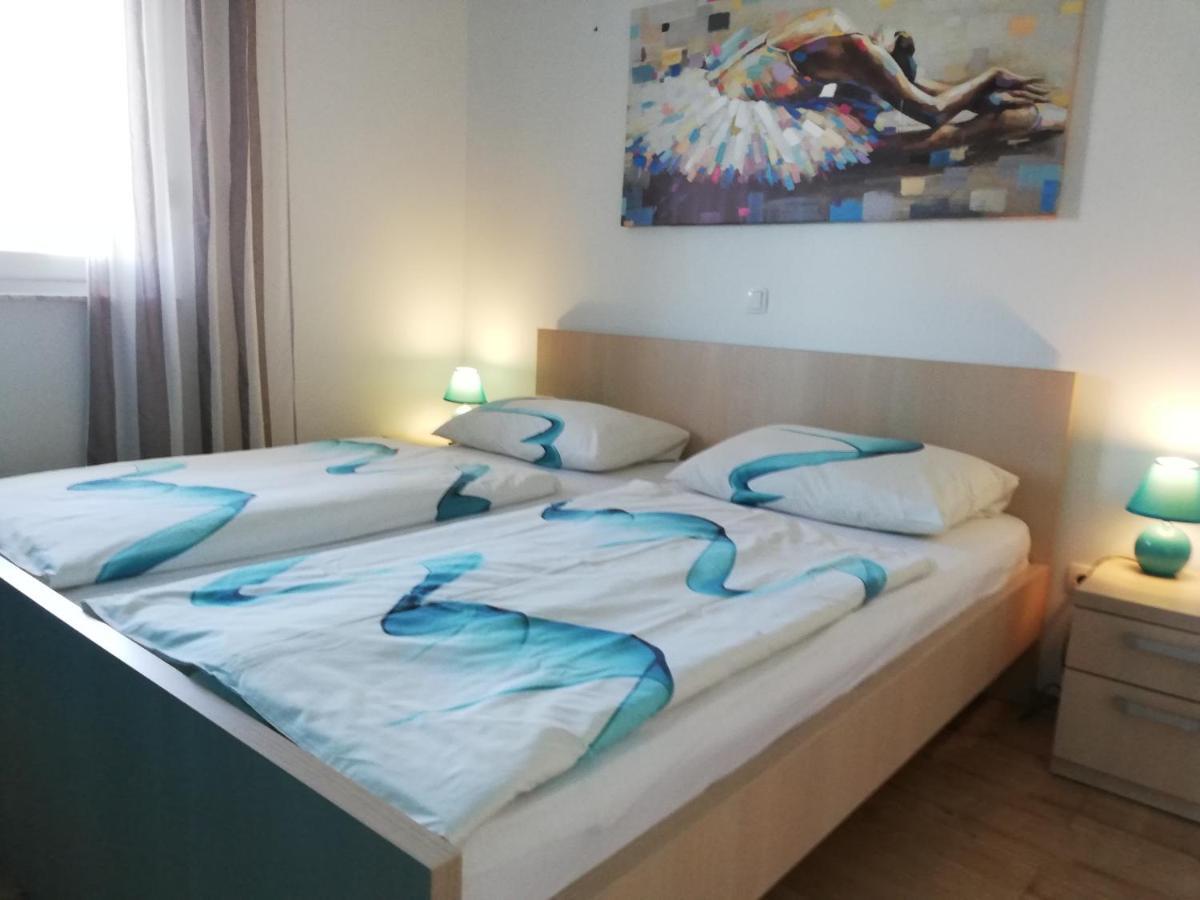 Apartment Juric โตรกีร์ ภายนอก รูปภาพ