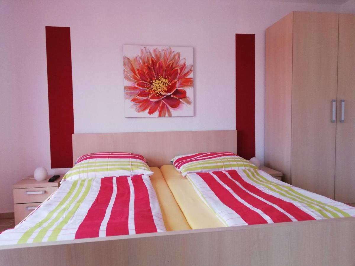 Apartment Juric โตรกีร์ ภายนอก รูปภาพ